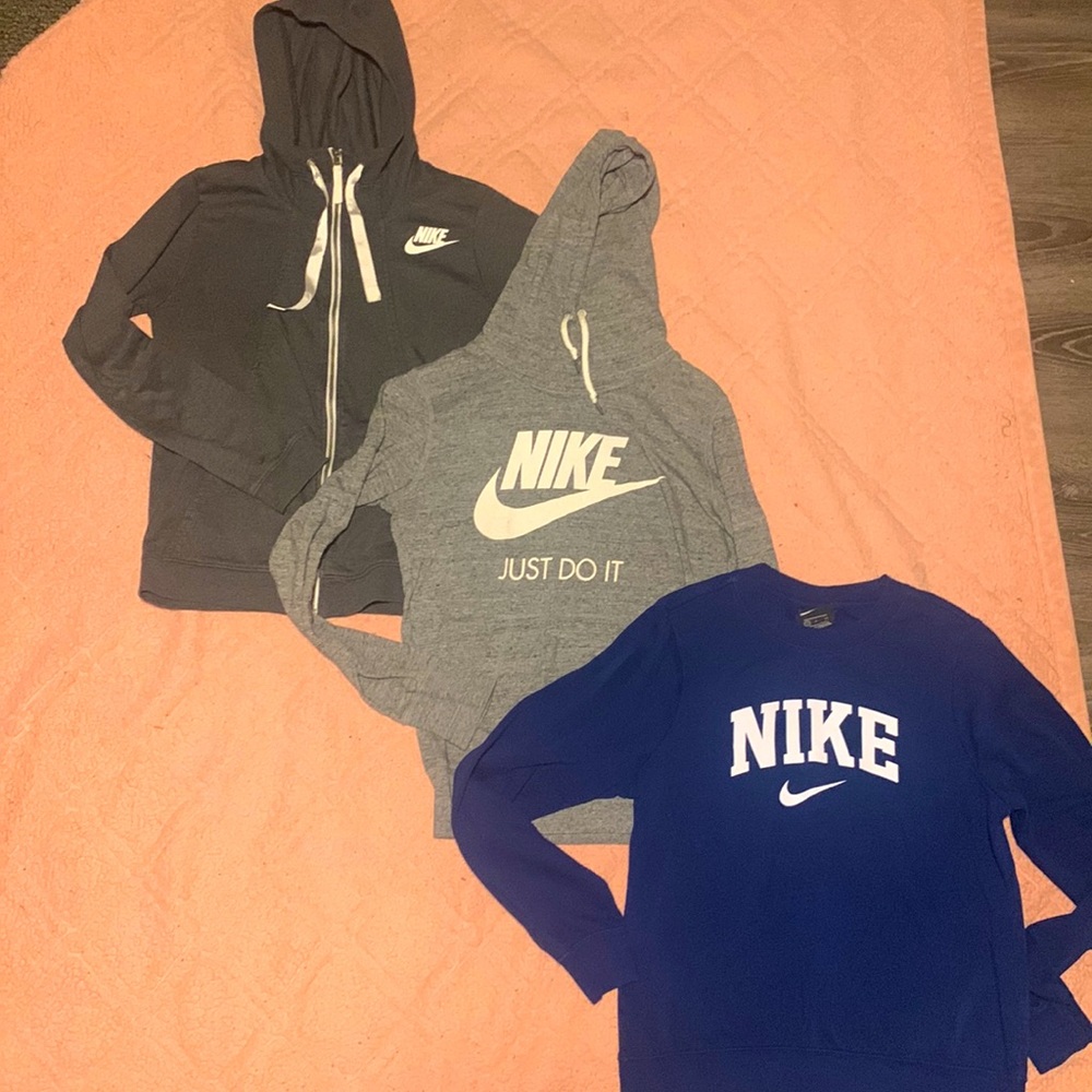 Nike Bundle Sweaters